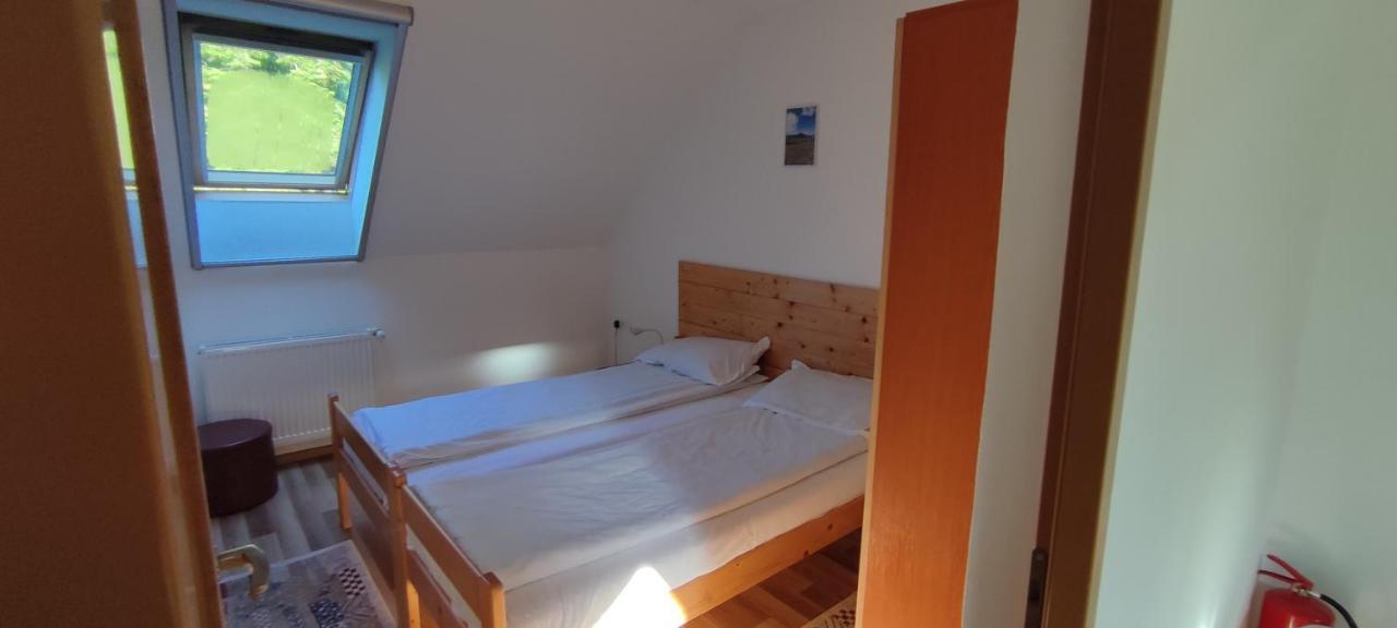 Olt-Part Vendeghaz Hotel Бъйле Тушнад Екстериор снимка