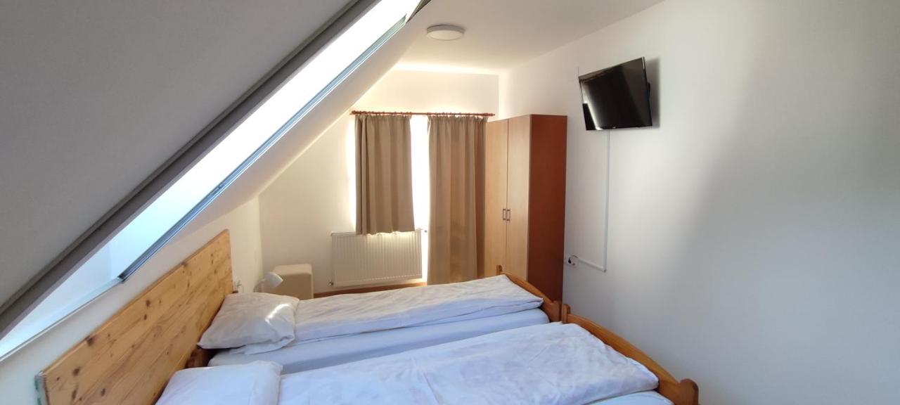 Olt-Part Vendeghaz Hotel Бъйле Тушнад Екстериор снимка