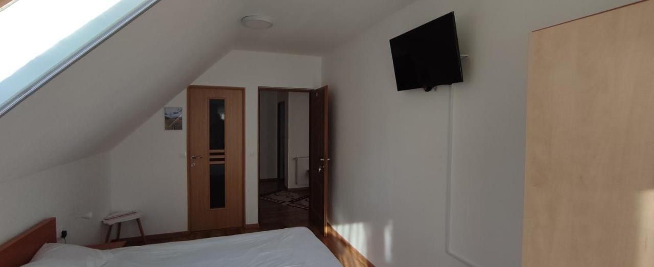 Olt-Part Vendeghaz Hotel Бъйле Тушнад Екстериор снимка